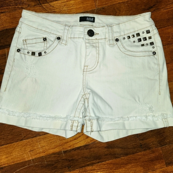 a.n.a Pants - Womens Creme Colored Jean Shorts
